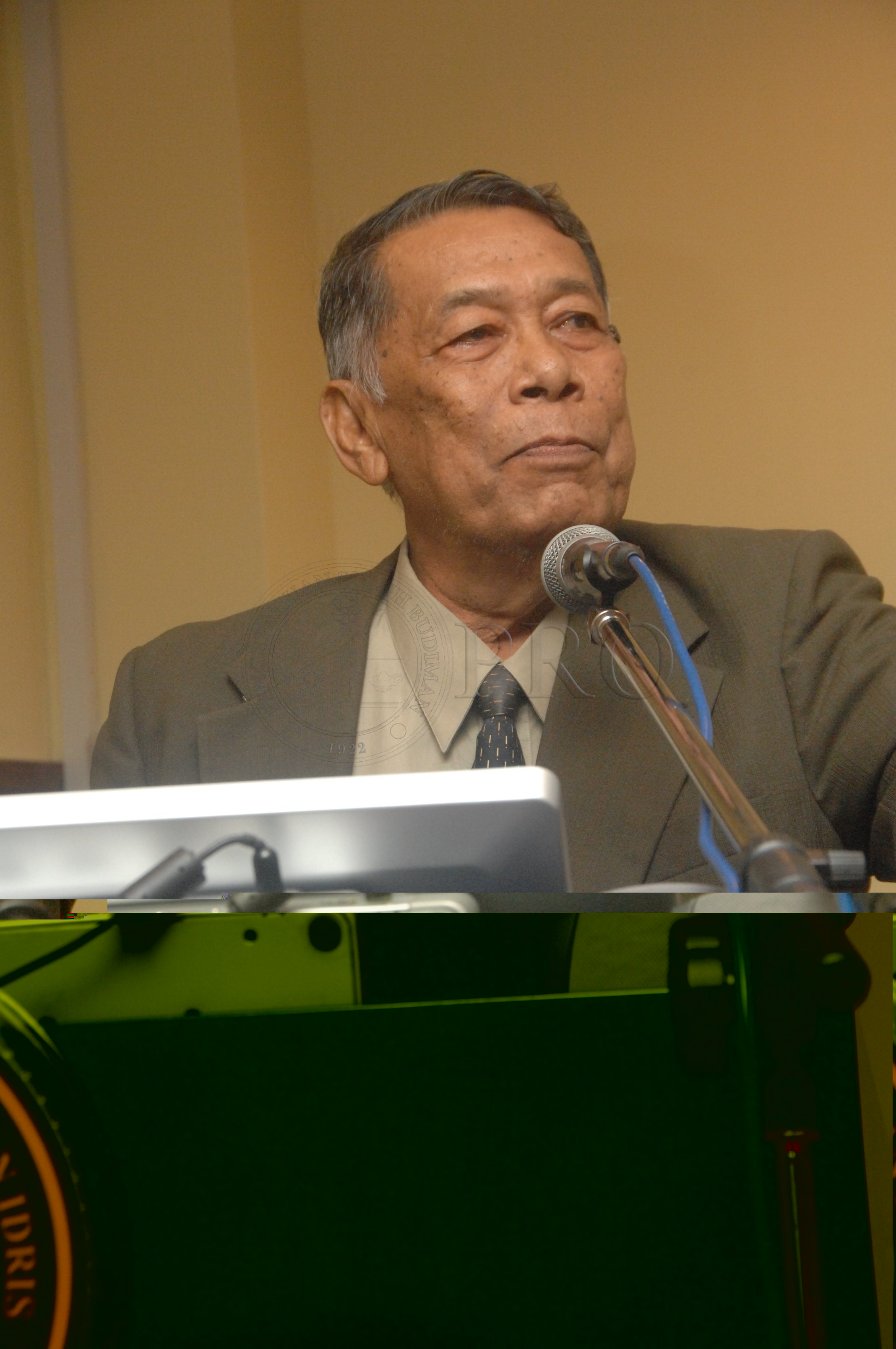 PRO 14 34 WACANA FBA 0105